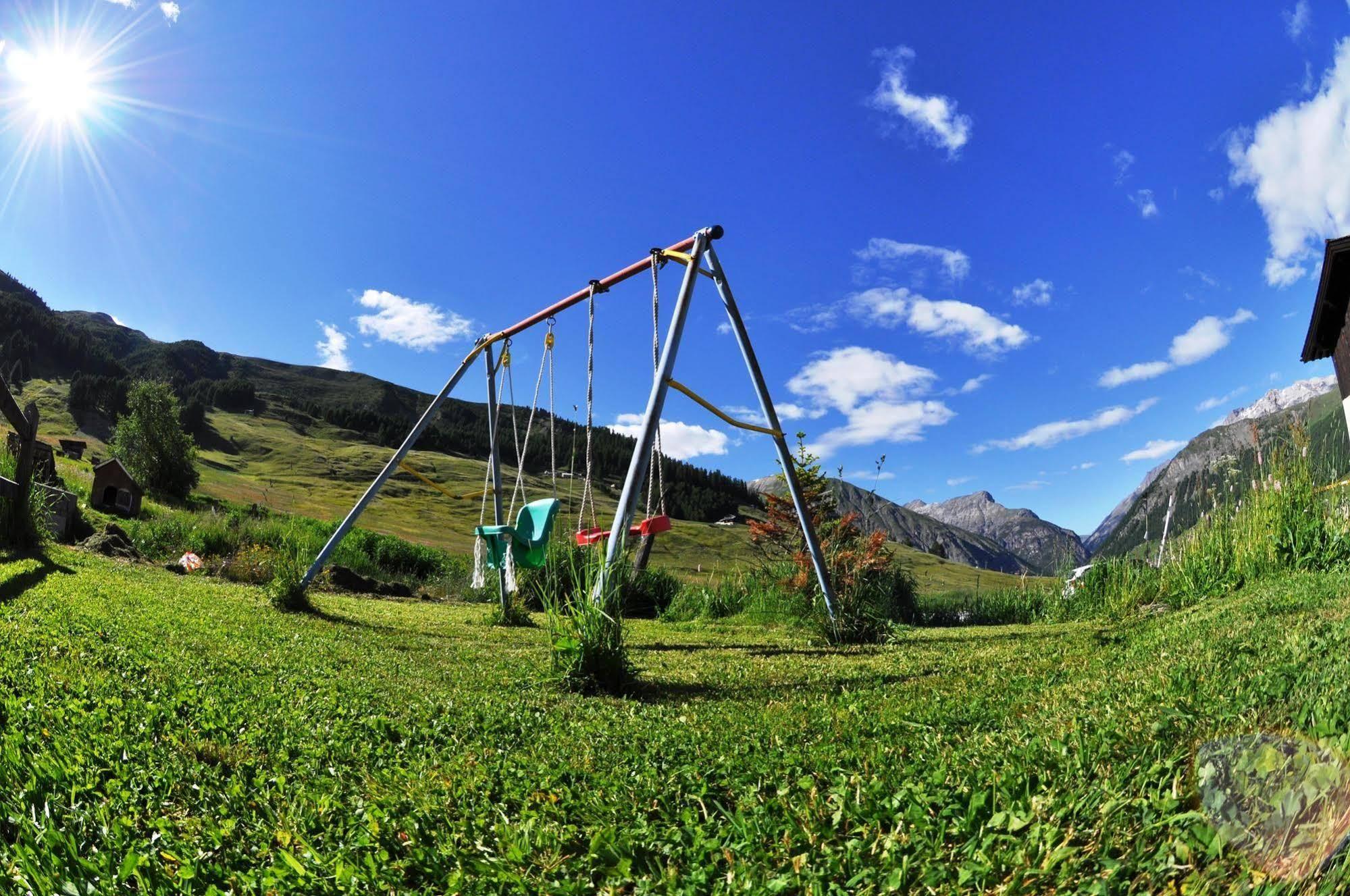Alpen Royal By Livigno Accomodation Eksteriør billede