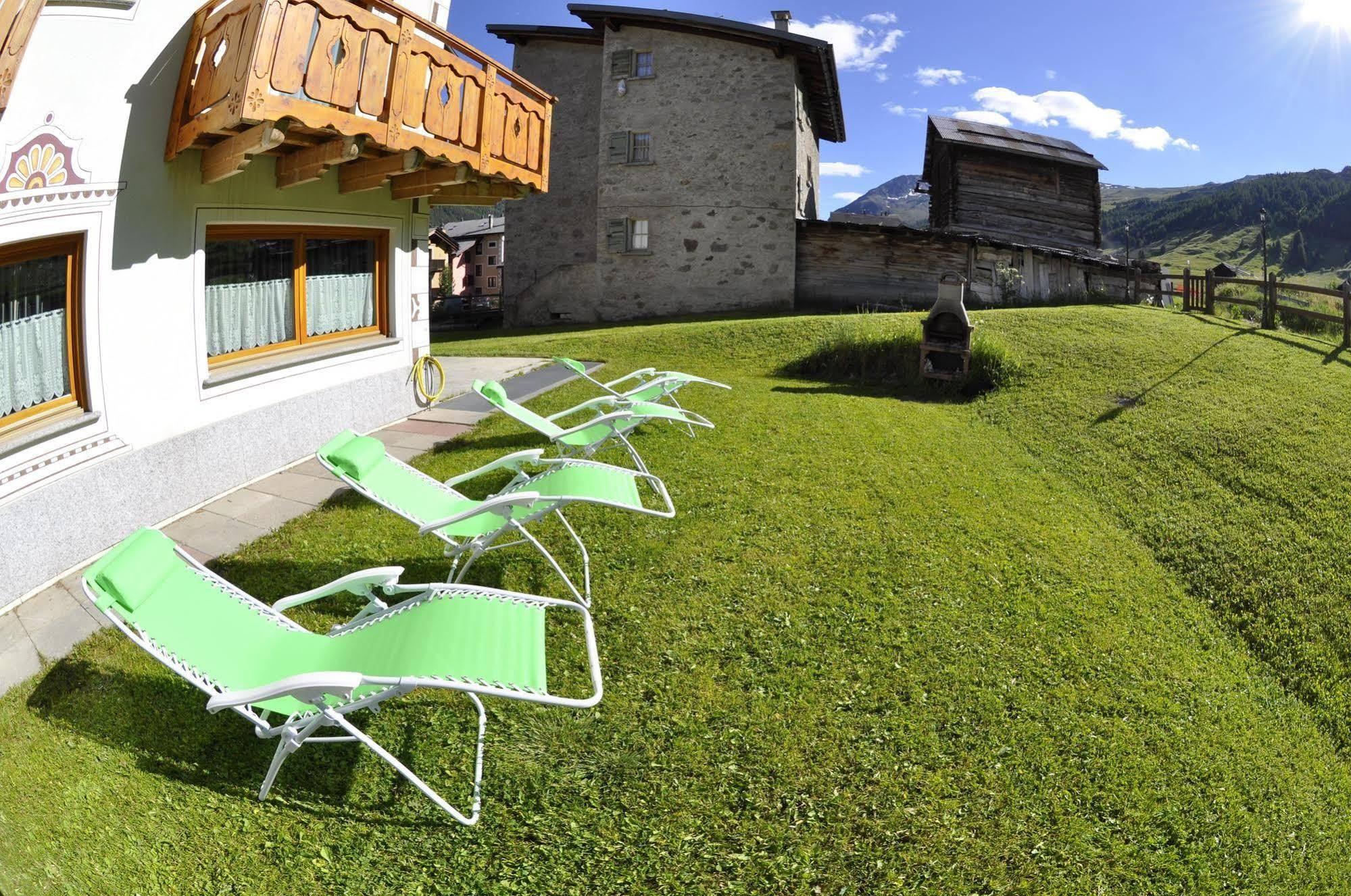 Alpen Royal By Livigno Accomodation Eksteriør billede
